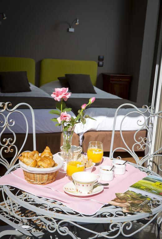 Auberge De La Terrasse Villersexel Eksteriør billede