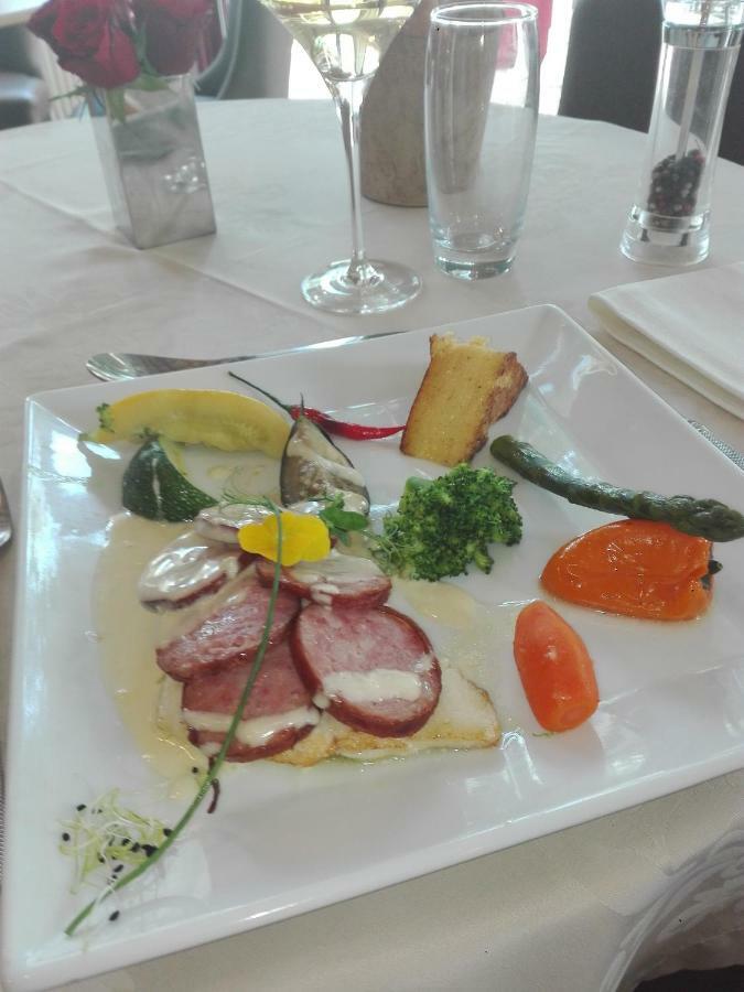 Auberge De La Terrasse Villersexel Eksteriør billede